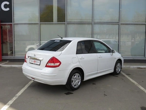 Седан Nissan Tiida 2011 года, 675000 рублей, Брянск