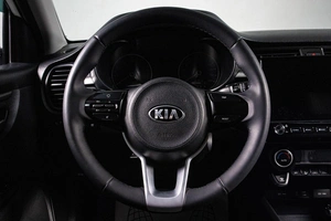 Седан Kia Rio 2018 года, 1499000 рублей, Сургут