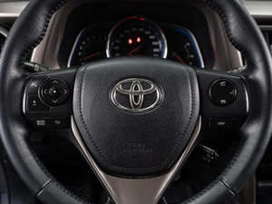 Внедорожник Toyota RAV4 2013 года, 2109000 рублей, Тюмень