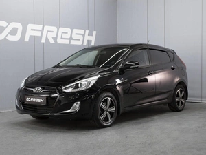 Хетчбэк Hyundai Solaris 2013 года, 980000 рублей, Омск