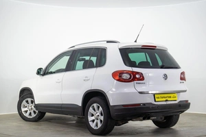 Внедорожник Volkswagen Tiguan 2010 года, 1179000 рублей, Оренбург