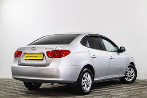Седан Hyundai Elantra 2010 года, 519000 рублей, Сургут