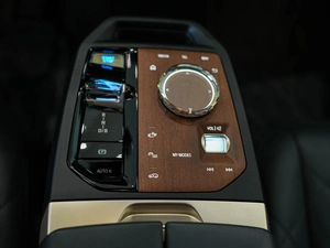 Внедорожник BMW iX 2022 года, 9500000 рублей, Омск