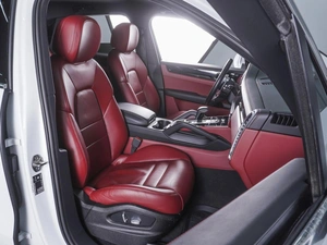 Внедорожник Porsche Cayenne 2018 года, 8499000 рублей, Ростов-на-Дону