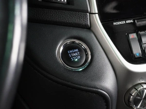 Внедорожник Toyota Land Cruiser 2018 года, 6100000 рублей, Воронеж