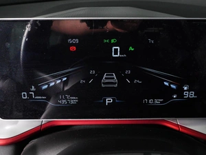 Внедорожник Geely Coolray 2023 года, 2185000 рублей, Красный Пахарь