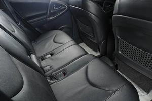 Внедорожник Toyota RAV4 2012 года, 1729000 рублей, Тюмень