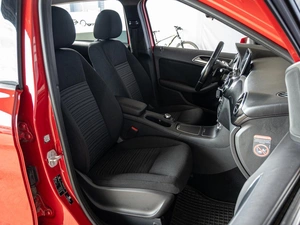Хетчбэк Mercedes-benz B-класс 2015 года, 1345500 рублей, Краснодар