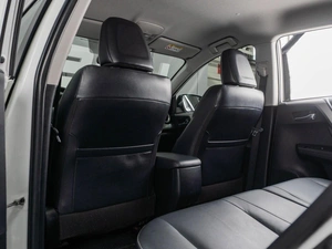 Внедорожник Toyota RAV4 2017 года, 2649000 рублей, Тюмень