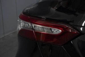 Седан Toyota Camry 2022 года, 2850000 рублей, Омск
