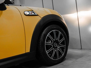 Хетчбэк MINI Cooper S 2007 года, 890000 рублей, Тюмень