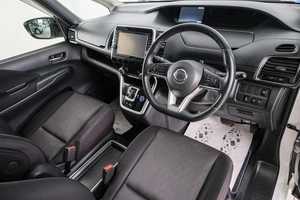 Минивэн Nissan Serena 2018 года, 1849000 рублей, Красноярск