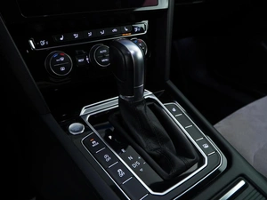 Седан Volkswagen Passat 2017 года, 2449077 рублей, Москва