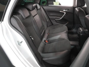 Универсал Opel Insignia 2012 года, 1049000 рублей, Воронеж