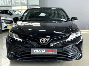 Седан Toyota Camry 2019 года, 2187000 рублей, Солонцы