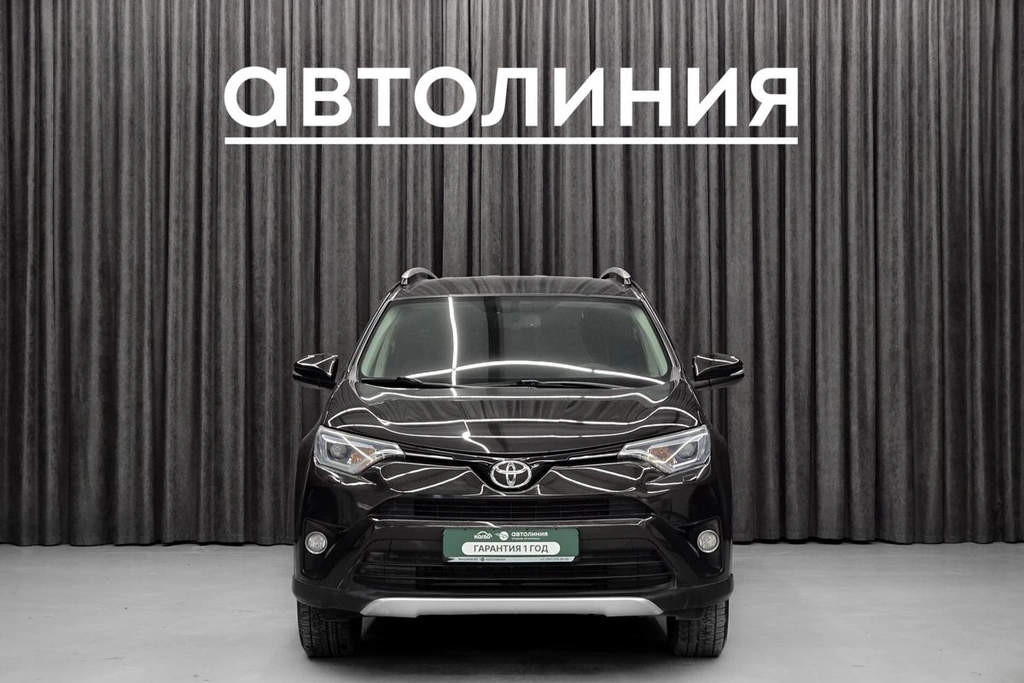 Внедорожник Toyota RAV4 2015 года, 2499000 рублей, Красноярск