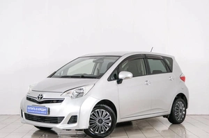 Хетчбэк Toyota Ractis 2011 года, 729000 рублей, Красноярск