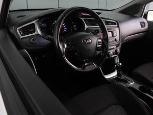 Хетчбэк Kia Ceed 2016 года, 1349000 рублей, Воронеж