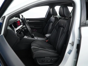 Хетчбэк Volkswagen Golf 2021 года, 2797434 рублей, Москва