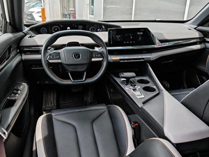 Лифтбек Changan UNI-V 2024 года, 2630000 рублей, Краснодар