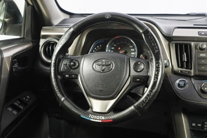 Внедорожник Toyota RAV4 2013 года, 2199000 рублей, Новосибирск
