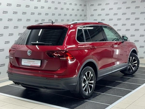 Внедорожник Volkswagen Tiguan 2019 года, 2480000 рублей, Красноярск