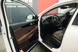 Внедорожник Kia Sorento 2016 года, 2800000 рублей, Курск