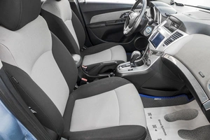 Седан Chevrolet Cruze 2011 года, 799000 рублей, Барнаул