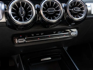 Внедорожник Mercedes-benz GLB-класс 2021 года, 4200000 рублей, Краснодар
