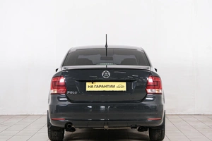 Седан Volkswagen Polo 2016 года, 989000 рублей, Красноярск