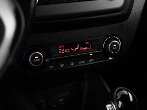 Седан Kia Rio 2015 года, 1299999 рублей, Москва