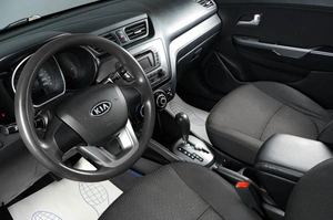 Седан Kia Rio 2012 года, 749000 рублей, Тюмень