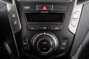 Внедорожник Hyundai Santa Fe 2016 года, 2099000 рублей, Пермь