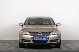 Седан Volkswagen Passat 2006 года, 739000 рублей, Томск