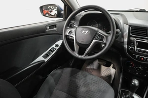 Седан Hyundai Solaris 2016 года, 689000 рублей, Новокузнецк