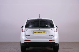 Внедорожник Mitsubishi Outlander 2014 года, 1499000 рублей, Омск