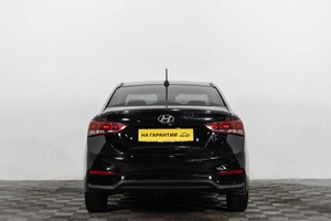Седан Hyundai Solaris 2018 года, 1099000 рублей, Сургут