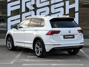 Внедорожник Volkswagen Tiguan 2018 года, 2669000 рублей, Волгоград