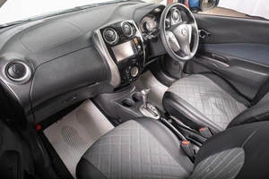 Хетчбэк Nissan Note 2015 года, 949000 рублей, Томск