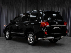 Внедорожник Toyota Land Cruiser 2013 года, 3609000 рублей, Тюмень