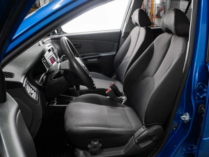 Хетчбэк Kia Rio 2011 года, 699000 рублей, Тюмень