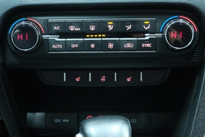 Хетчбэк Kia Ceed 2018 года, 1699000 рублей, Омск