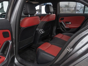 Седан Mercedes-benz A-класс 2018 года, 3150000 рублей, Краснодар