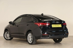 Седан Hyundai Solaris 2019 года, 1039000 рублей, Новосибирск