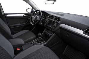 Внедорожник Volkswagen Tiguan 2017 года, 1879000 рублей, Челябинск