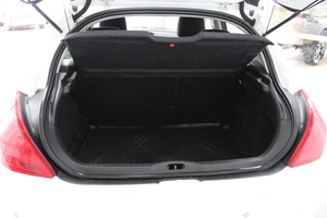 Хетчбэк Peugeot 308 2011 года, 450000 рублей, Красноярск