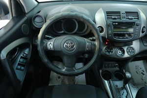 Внедорожник Toyota RAV4 2009 года, 1359000 рублей, Омск