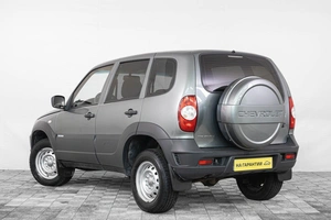 Внедорожник Chevrolet Niva 2013 года, 699000 рублей, Кемерово