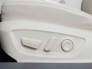 Седан Toyota Camry 2018 года, 3199000 рублей, Тюмень