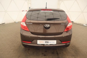 Хэтчбек Hyundai Solaris 2015 года, 880000 рублей, Орёл
